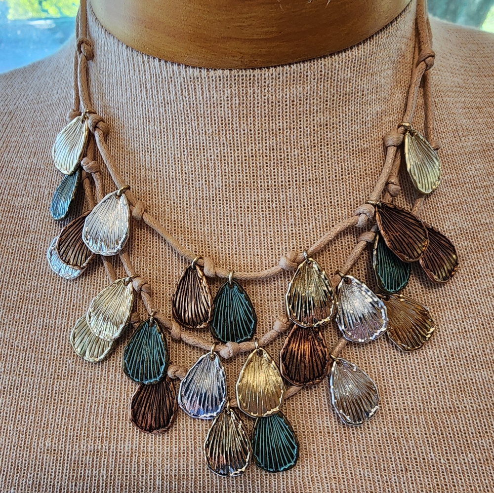 St Thomas Triple Strand Shell Multi Color Cord Sh… - image 1